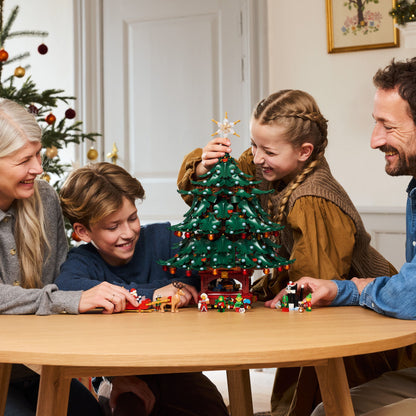 41843 Family Christmas Tree Decoration